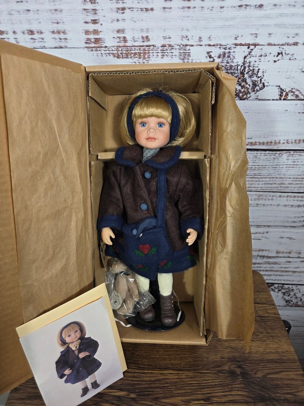 Vintage Boyds Collection Doll Danielle 14" Porcelain #4828